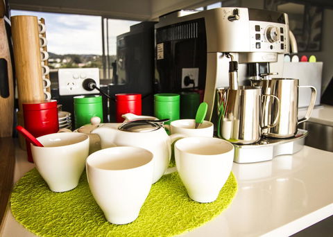 Bellerive Marina View Apartments No 28 - Darwin Holiday 7