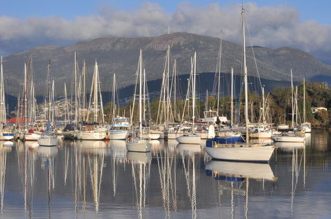 Bellerive Marina View Apartments No 28 - Darwin Holiday 29