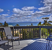 The Lookout  Large family house with views - Darwin Holiday