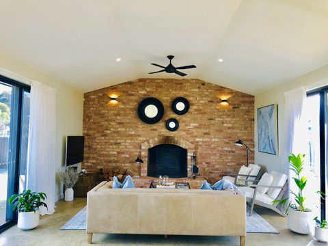 EMBRACING EVANDALE - Hosted By L'Abode Accommodation - Darwin Holiday 0