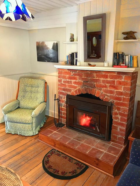 Platypus Playground Riverside Cottage - Darwin Holiday 6