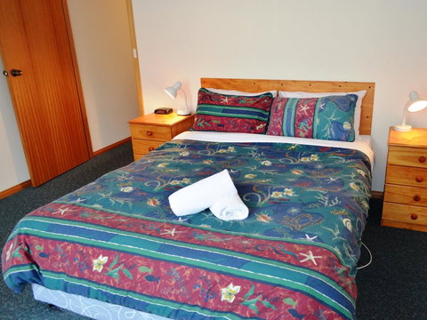 Coles Bay Waterfronter 2 - Darwin Holiday 6