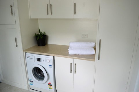 Lyttleton Cottage - Darwin Holiday 8