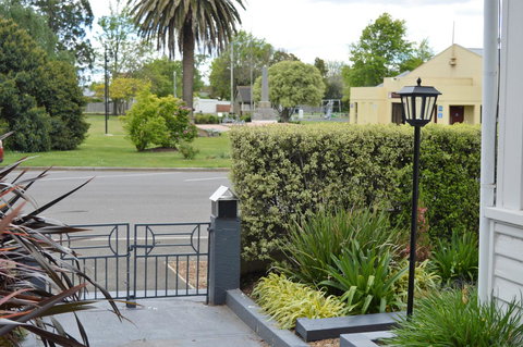 Lyttleton Cottage - Darwin Holiday 13