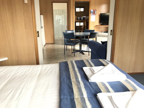 Strahan Beach Tourist Park - Darwin Holiday 2