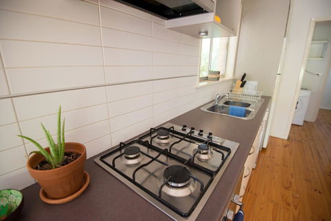 Flora Hill Creek Views - Darwin Holiday 9