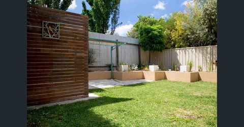 Flora Hill Creek Views - Darwin Holiday 17