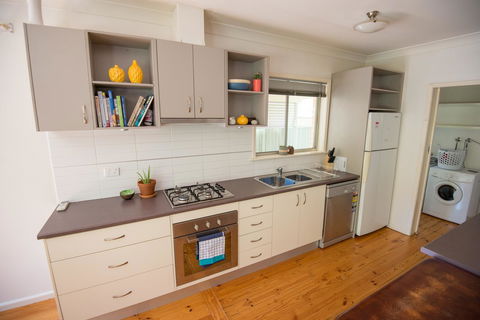 Flora Hill Creek Views - Darwin Holiday 4