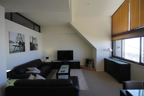 Arlberg Hotham - Darwin Holiday 0
