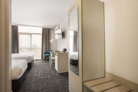 Nightcap At Sandringham Hotel - Darwin Holiday 22