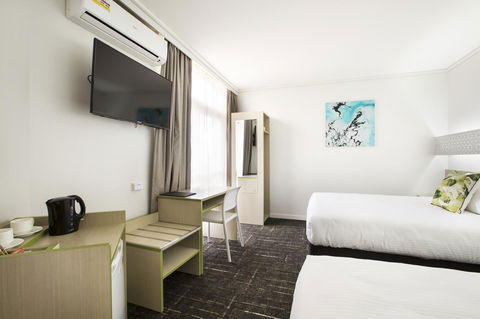 Nightcap At Sandringham Hotel - Darwin Holiday 17