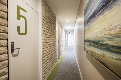 Nightcap At Sandringham Hotel - Darwin Holiday 15