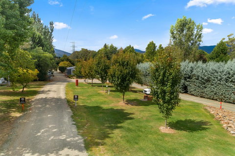 Bright Riverside Holiday Park - Darwin Holiday 16