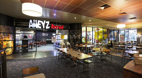 Nightcap At Matthew Flinders Hotel - Darwin Holiday 33