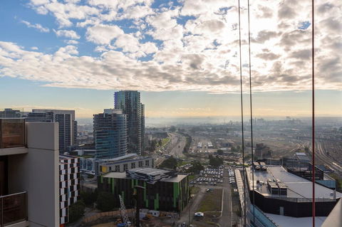 2Bedroom Apartment With Views In Docklands Next To CBD & Marvel Stadium - Darwin Holiday 5