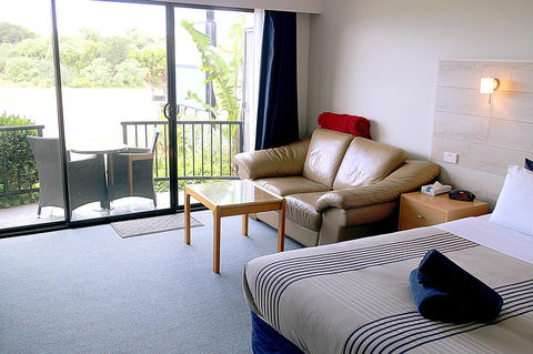 Apollo Bay Waterfront Motor Inn - Darwin Holiday 30