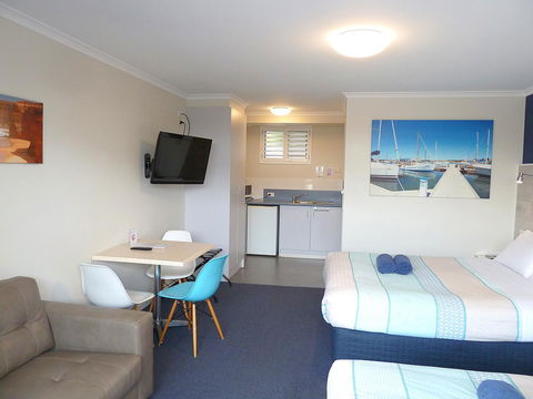 Apollo Bay Waterfront Motor Inn - Darwin Holiday 18