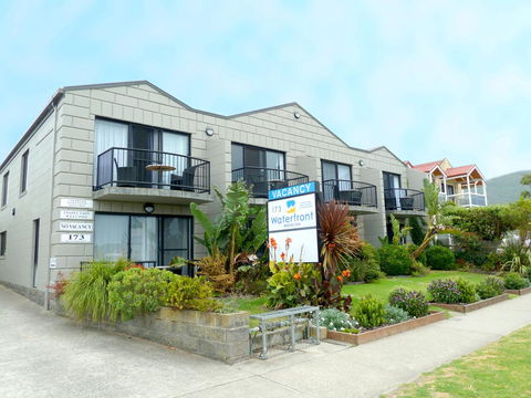 Apollo Bay Waterfront Motor Inn - Darwin Holiday 1
