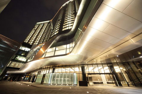 Crown Metropol Melbourne - Darwin Holiday 0