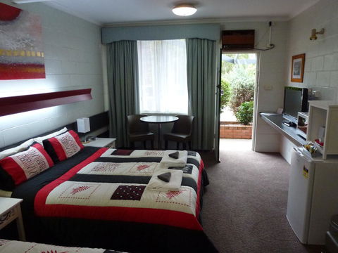 The Grampians Motel - Darwin Holiday 11
