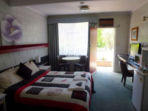 The Grampians Motel - Darwin Holiday 41