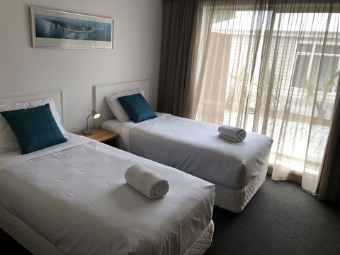 Port Campbell Parkview Motel & Apartments - Darwin Holiday 13