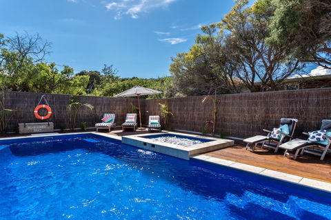 Front Beach House - Darwin Holiday 6