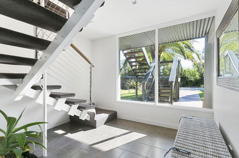 Front Beach House - Darwin Holiday 18