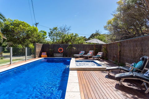 Front Beach House - Darwin Holiday 8