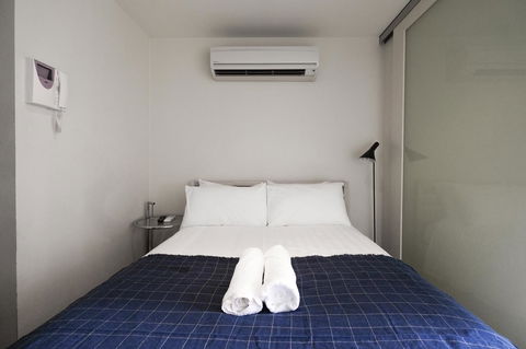 Mono Apartments On Franklin Street - Darwin Holiday 2