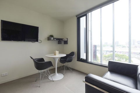 Mono Apartments On Franklin Street - Darwin Holiday 6