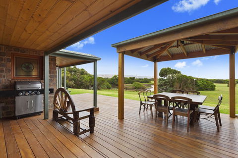 Apollo Bay Cottages - Darwin Holiday 4