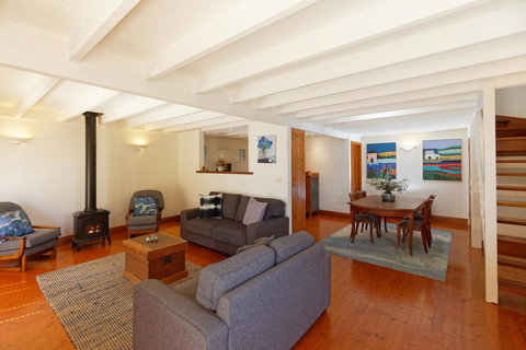 54 On Bank - Darwin Holiday 3