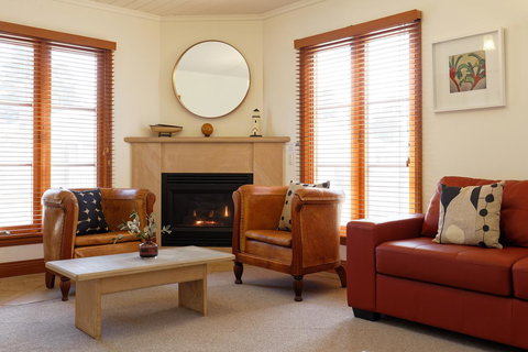 54 On Bank - Darwin Holiday 28