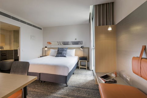 Brady Hotels Central Melbourne - Darwin Holiday 7