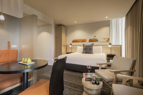 Brady Hotels Central Melbourne - Darwin Holiday 1
