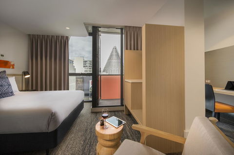 Brady Hotels Central Melbourne - Darwin Holiday 6