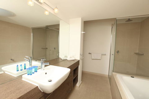 7 Falls Apartments - Darwin Holiday 1