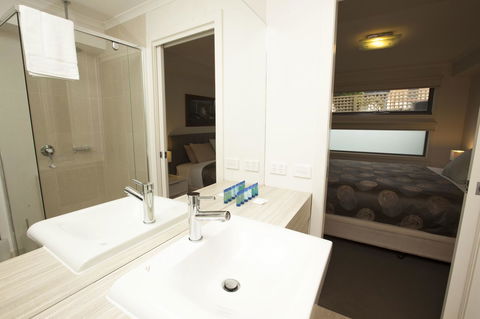 7 Falls Apartments - Darwin Holiday 17