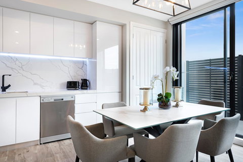 Manhattan Apartments - Caulfield North - Darwin Holiday 18
