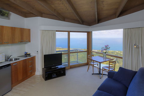 Chris\'s Beacon Point Restaurant & Villas - Darwin Holiday 5