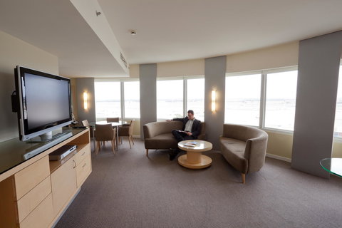 PARKROYAL Melbourne Airport - Darwin Holiday 27