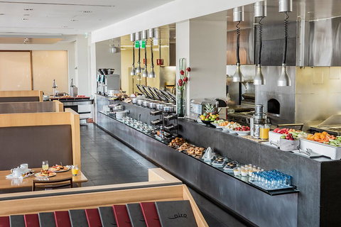 PARKROYAL Melbourne Airport - Darwin Holiday 7