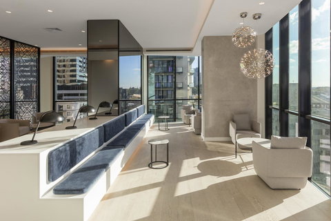 Imagine Lighthouse - Darwin Holiday 10