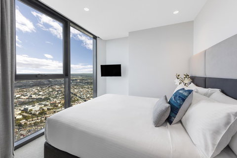 Imagine Lighthouse - Darwin Holiday 21