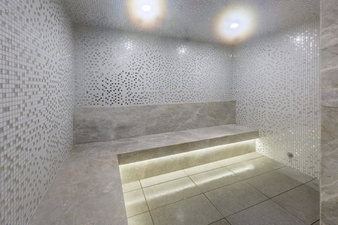 Imagine Lighthouse - Darwin Holiday 23