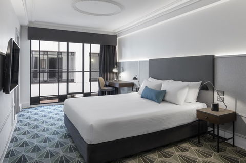 The Savoy Hotel On Little Collins Melbourne - Darwin Holiday 16
