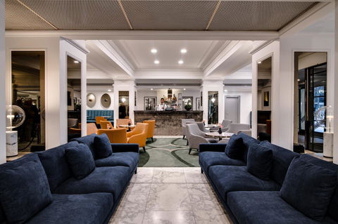 The Savoy Hotel On Little Collins Melbourne - Darwin Holiday 6