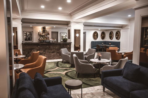 The Savoy Hotel On Little Collins Melbourne - Darwin Holiday 5
