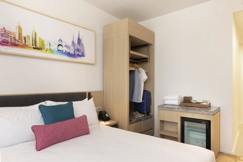 Ibis Melbourne Central - Darwin Holiday 25